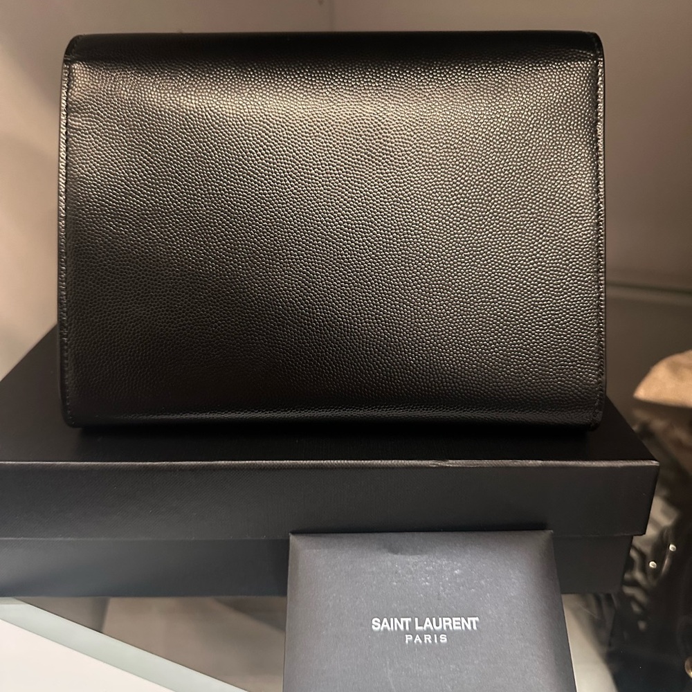 Saint Laurent Black Leather cross body bag - Picture 2 of 7